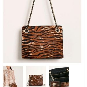 NWT CHICOS CROSSBODY BAG